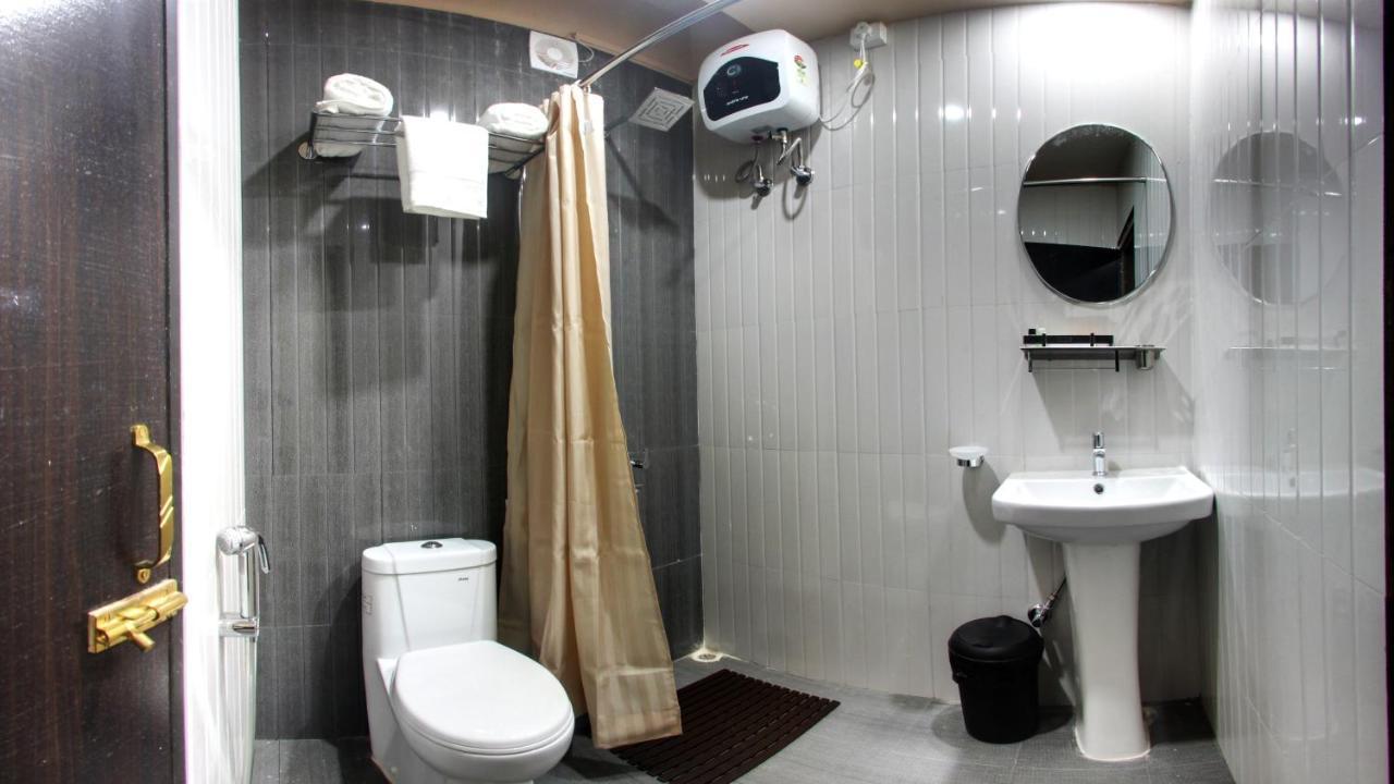 Bharalu Residency Hotell Guwahati Eksteriør bilde