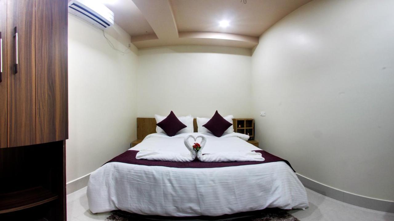 Bharalu Residency Hotell Guwahati Eksteriør bilde