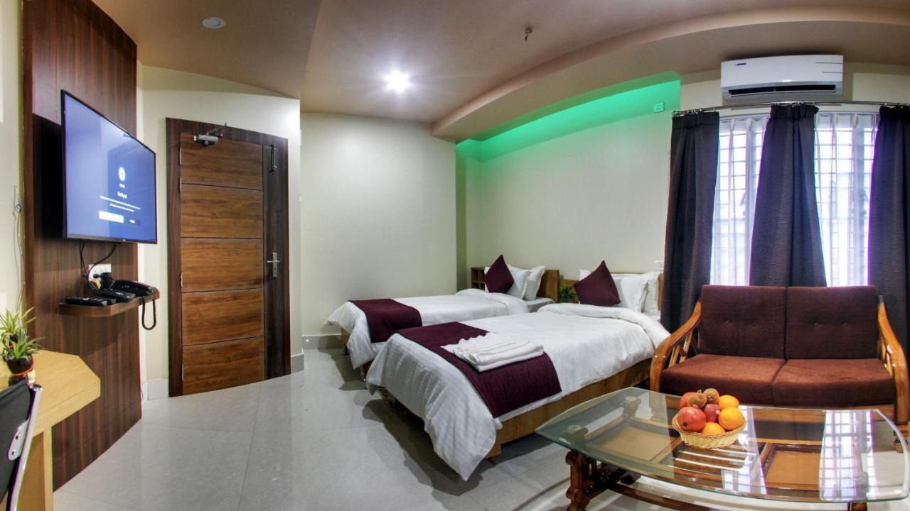 Bharalu Residency Hotell Guwahati Eksteriør bilde